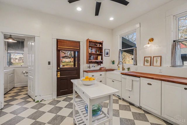 3449 Craig Avenue, Cincinnati, OH 45211