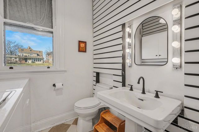 3449 Craig Avenue, Cincinnati, OH 45211