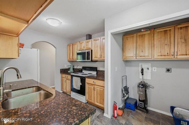 2880 S Edelweiss Drive, Wasilla, AK 99623