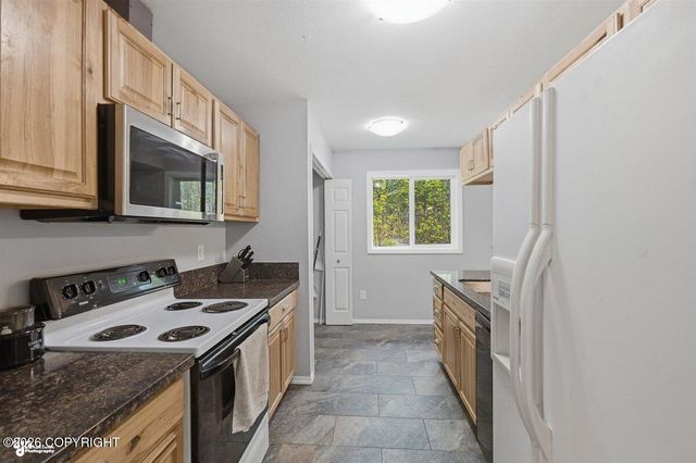 2880 S Edelweiss Drive, Wasilla, AK 99623