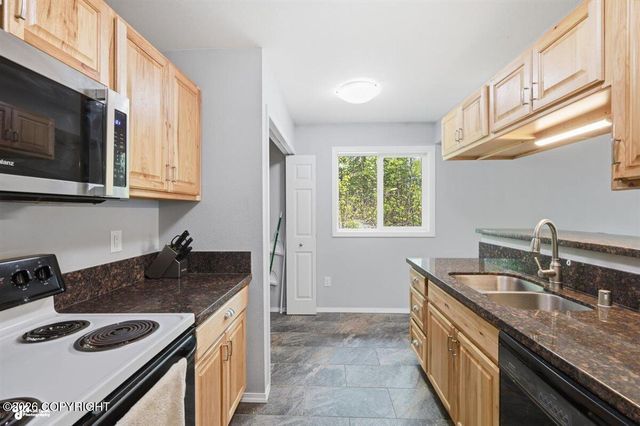 2880 S Edelweiss Drive, Wasilla, AK 99623