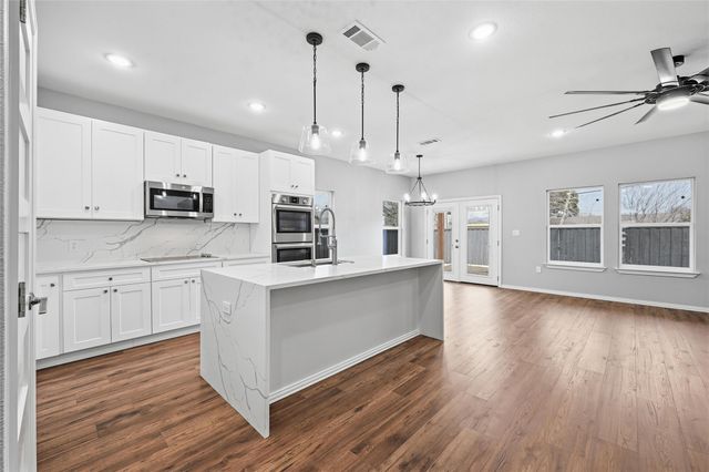 2633 Overland Drive, Farmers Branch, TX 75234