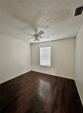 6104 Bay Hill, Arlington, TX 76018