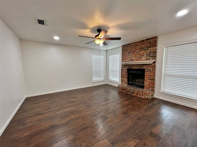 6104 Bay Hill, Arlington, TX 76018