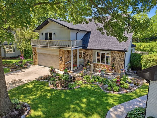 3580 Londonderry Court, Hoffman Estates, IL 60067
