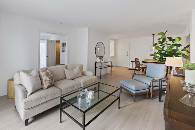 3221 S Ocean Boulevard 301, Highland Beach, FL 33487