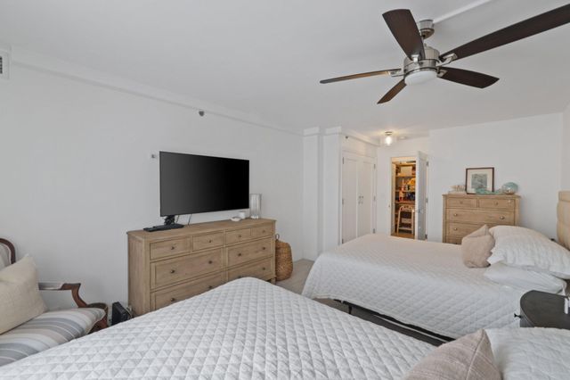 3221 S Ocean Boulevard 301, Highland Beach, FL 33487