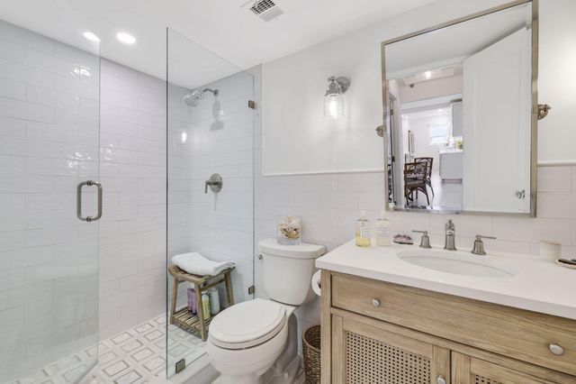 3221 S Ocean Boulevard 301, Highland Beach, FL 33487