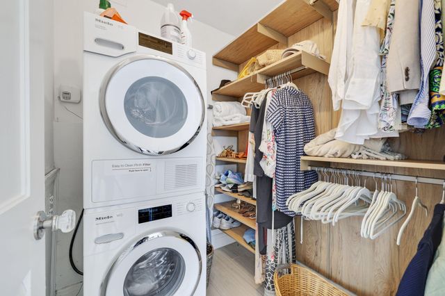 3221 S Ocean Boulevard 301, Highland Beach, FL 33487