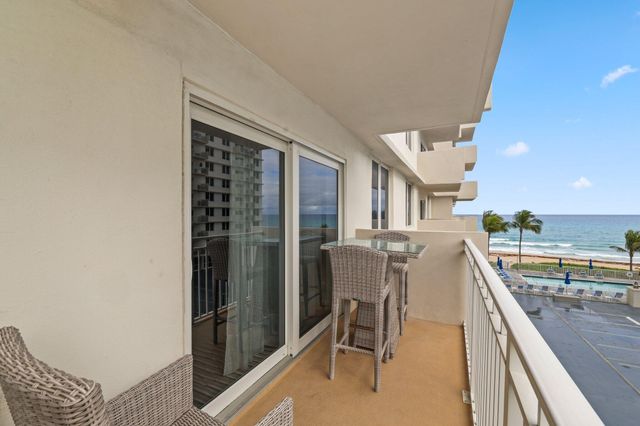 3221 S Ocean Boulevard 301, Highland Beach, FL 33487
