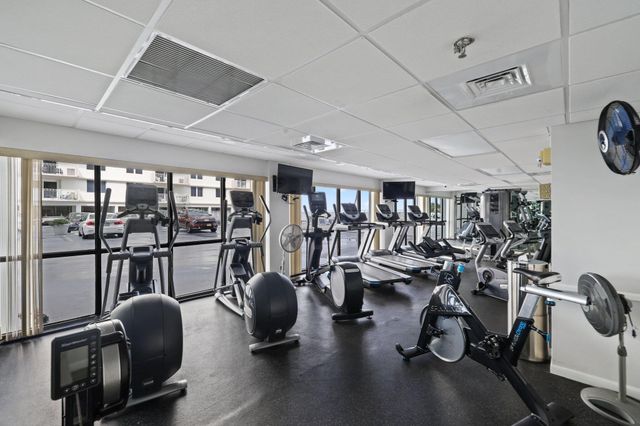 3221 S Ocean Boulevard 301, Highland Beach, FL 33487