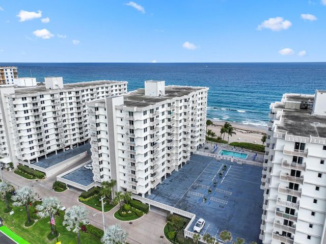 3221 S Ocean Boulevard 301, Highland Beach, FL 33487
