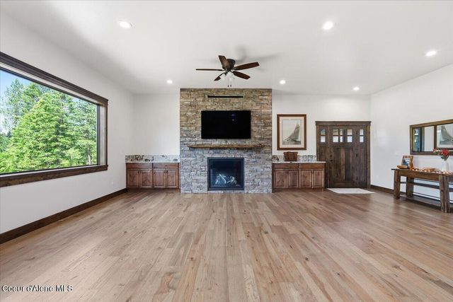 216 Mara Meadows, Athol, ID 83801