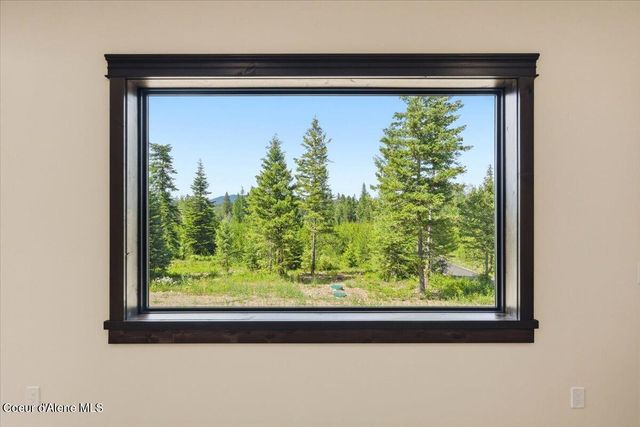 216 Mara Meadows, Athol, ID 83801