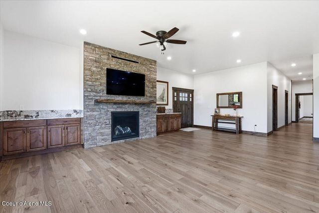 216 Mara Meadows, Athol, ID 83801