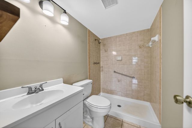 1575 SW Silver Pine Way 108-d2, Palm City, FL 34990