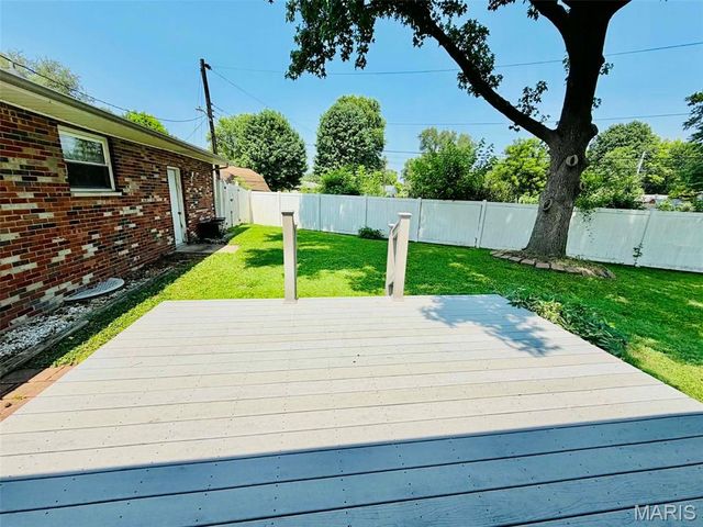 1613 Wellington Drive, Granite City, IL 62040