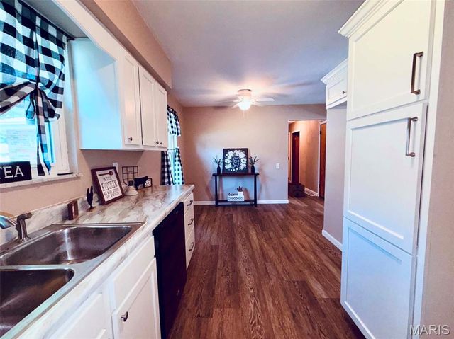 1613 Wellington Drive, Granite City, IL 62040
