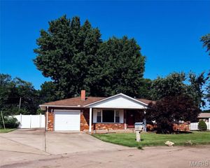 1613 Wellington Drive, Granite City, IL 62040