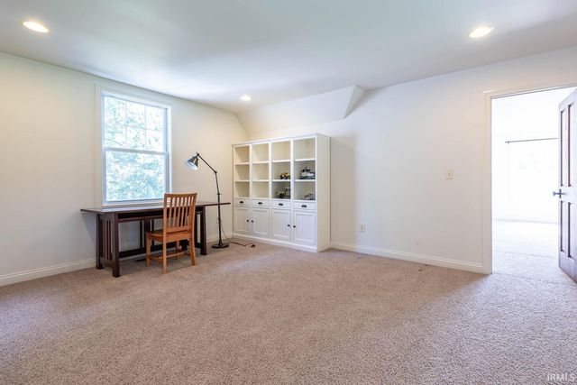 6404 N Braksway Drive, Bloomington, IN 47408