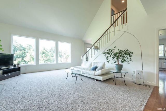 6404 N Braksway Drive, Bloomington, IN 47408