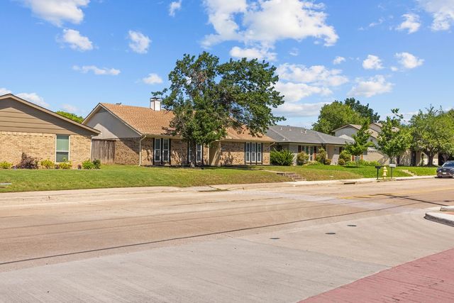 229 S Heartz Road, Coppell, TX 75019