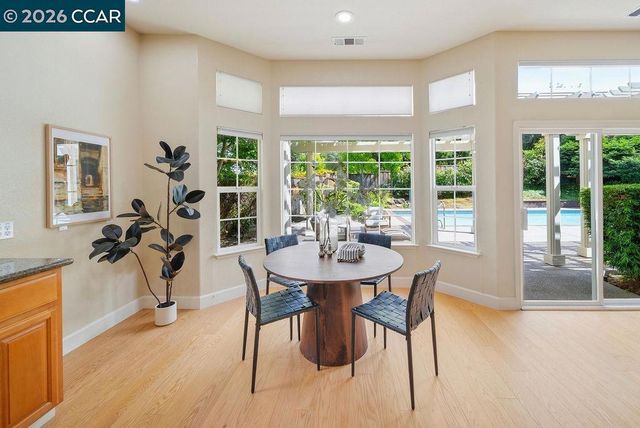 1151 Keaveny Ct., Walnut Creek, CA 94597
