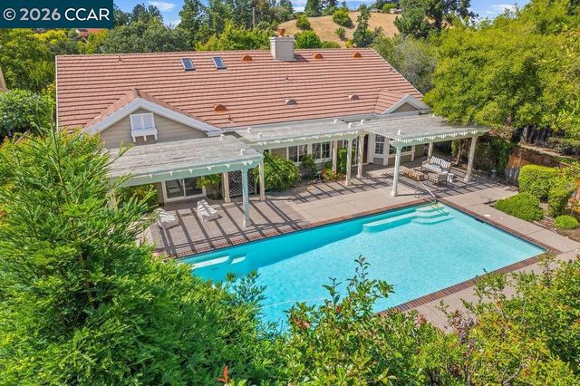1151 Keaveny Ct., Walnut Creek, CA 94597