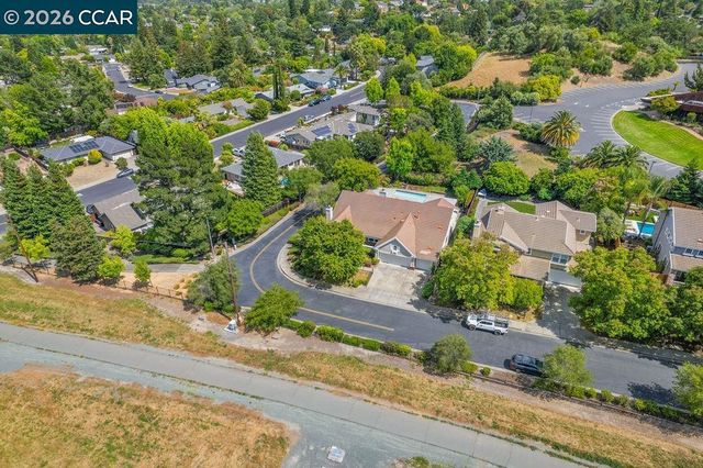 1151 Keaveny Ct., Walnut Creek, CA 94597