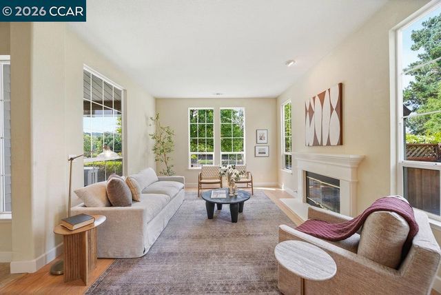 1151 Keaveny Ct., Walnut Creek, CA 94597