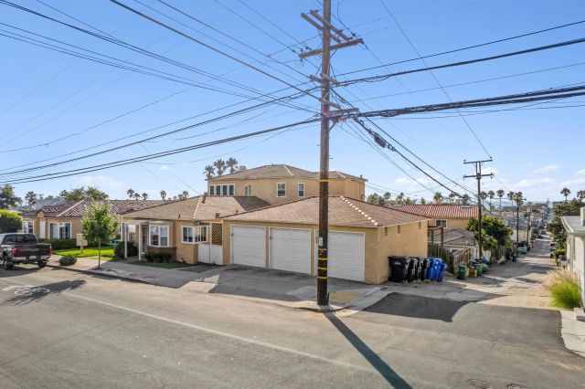 1558-1564 Ebers St., San Diego, CA 92107
