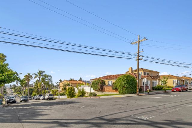 1558-1564 Ebers St., San Diego, CA 92107