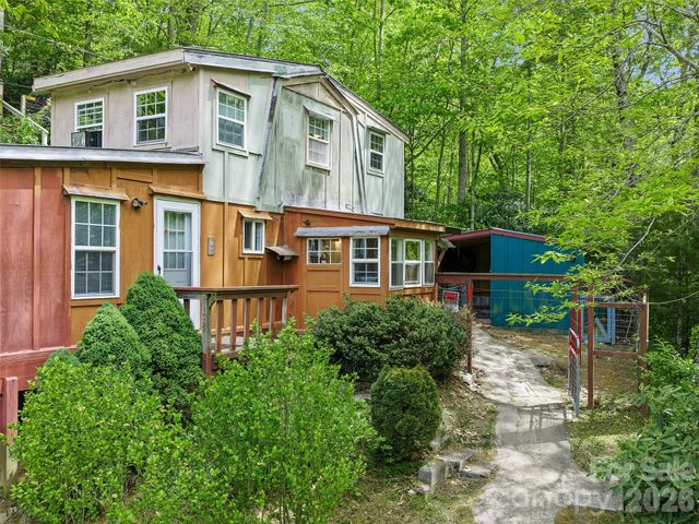 1331 Georges Fork Road, Burnsville, NC 28714
