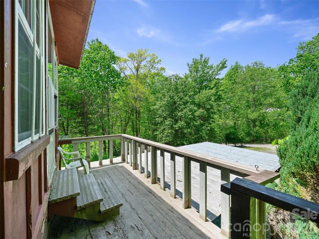 1331 Georges Fork Road, Burnsville, NC 28714