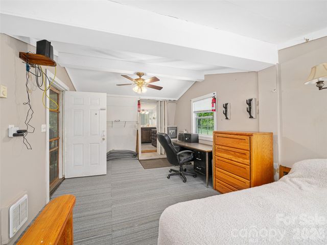 1331 Georges Fork Road, Burnsville, NC 28714