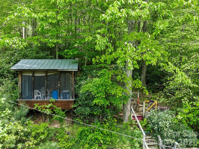1331 Georges Fork Road, Burnsville, NC 28714