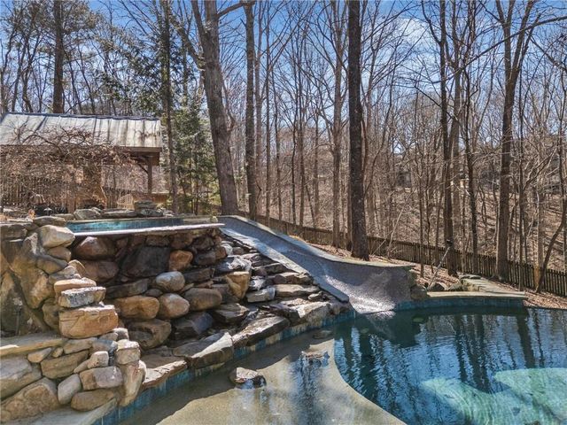 806 Waterford Estates Manor, Canton, GA 30115