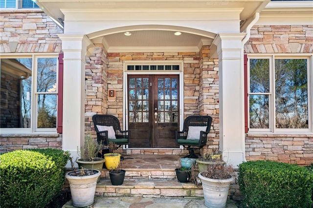 806 Waterford Estates Manor, Canton, GA 30115