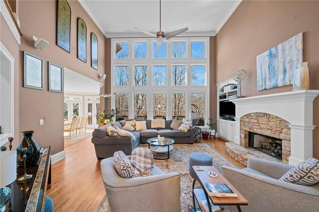 806 Waterford Estates Manor, Canton, GA 30115