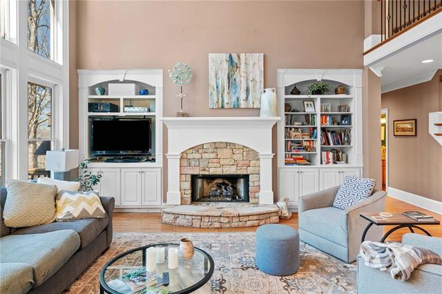 806 Waterford Estates Manor, Canton, GA 30115