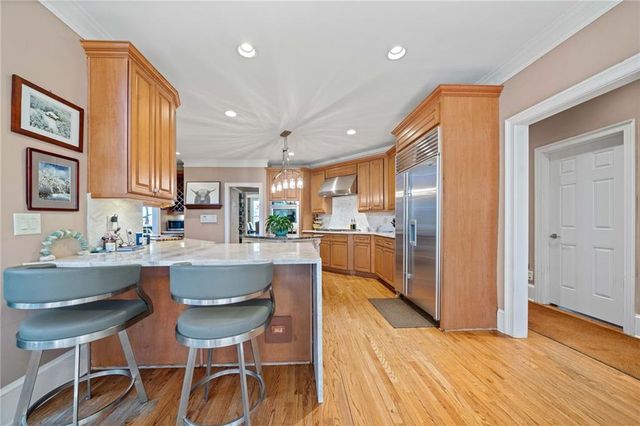 806 Waterford Estates Manor, Canton, GA 30115