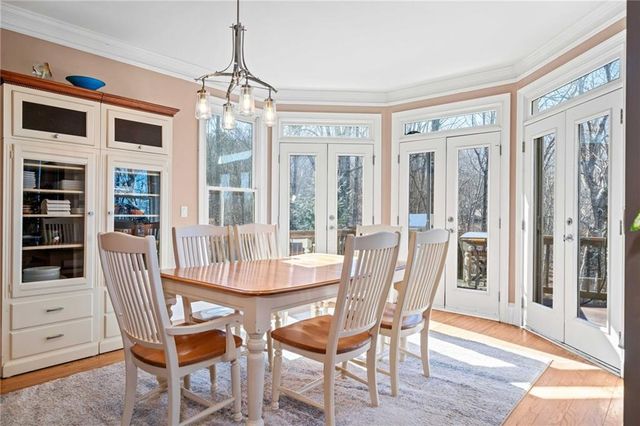 806 Waterford Estates Manor, Canton, GA 30115