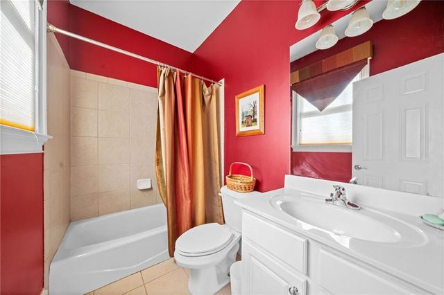 806 Waterford Estates Manor, Canton, GA 30115