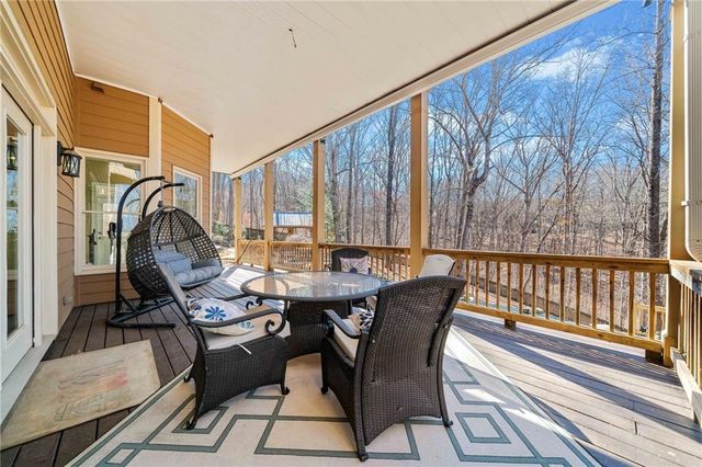 806 Waterford Estates Manor, Canton, GA 30115
