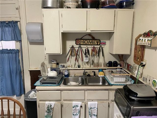 323 Poplar AVE, Newport News, VA 23607