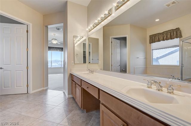 2012 Oliver Springs Street, Henderson, NV 89052