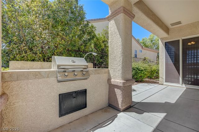 2012 Oliver Springs Street, Henderson, NV 89052