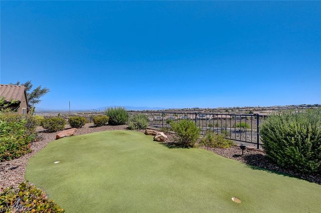 2012 Oliver Springs Street, Henderson, NV 89052