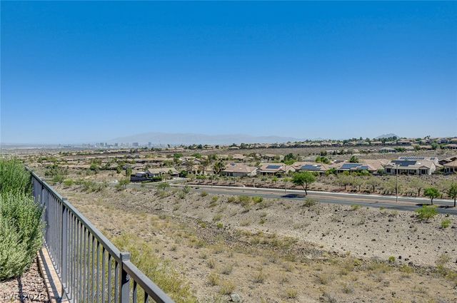 2012 Oliver Springs Street, Henderson, NV 89052