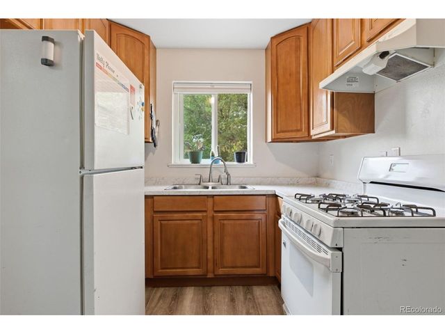 1164 Dallas St, Aurora, CO 80010